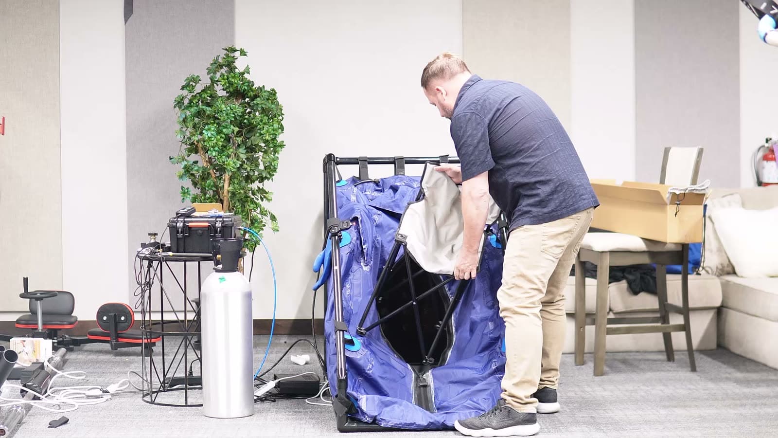 Placing the chair inside the chamber