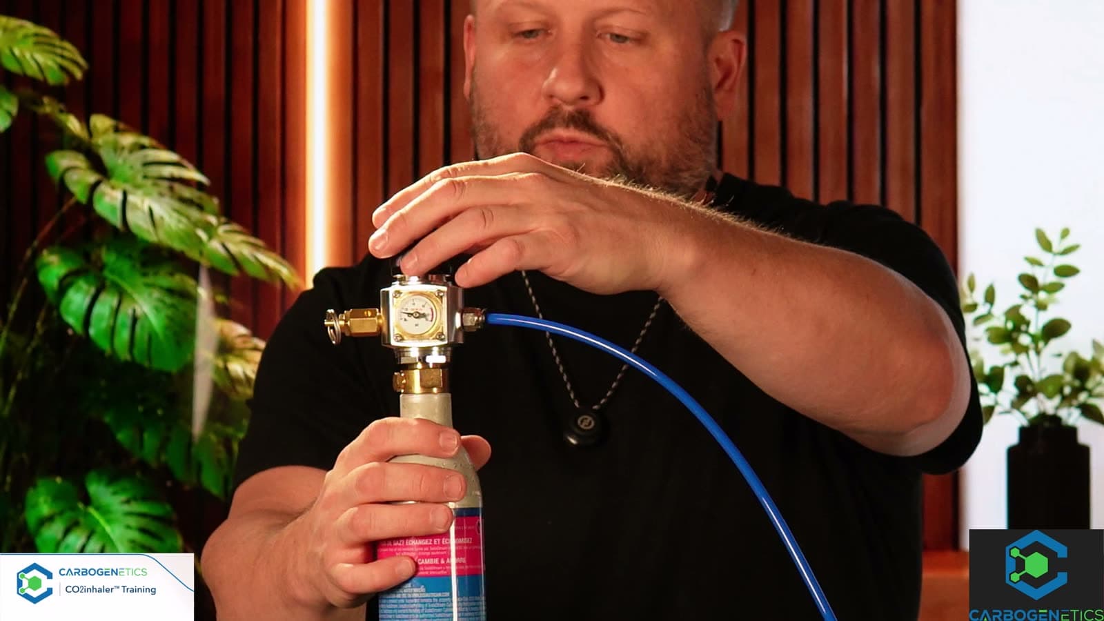 Disconnecting from the SodaStream canister
